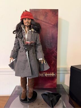 Pirates of the Caribbean Disney Captain Jack Sparrow Johnny Depp Tonner Doll